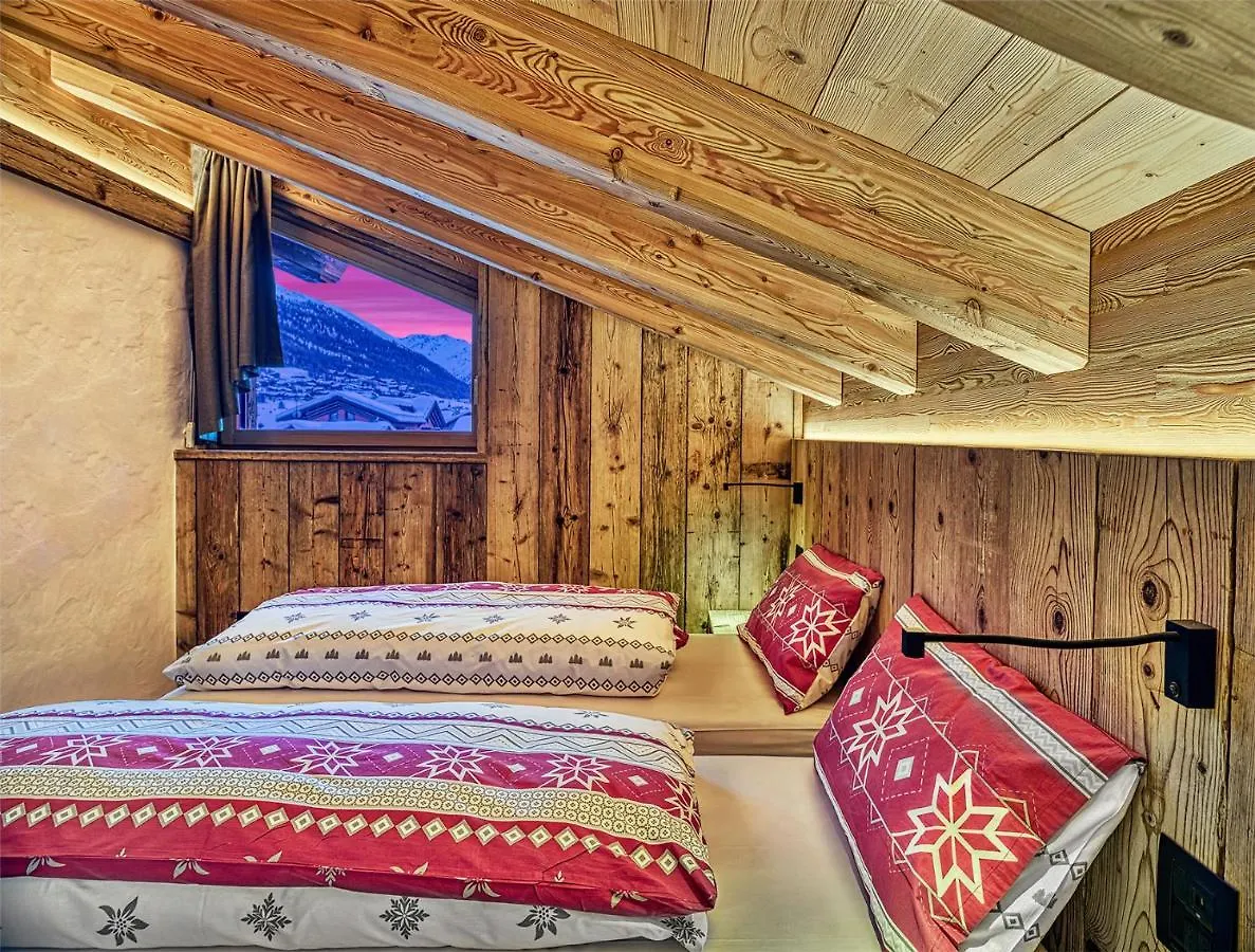 Le Chalet Luxury Apartment Livigno 0*,  Italy