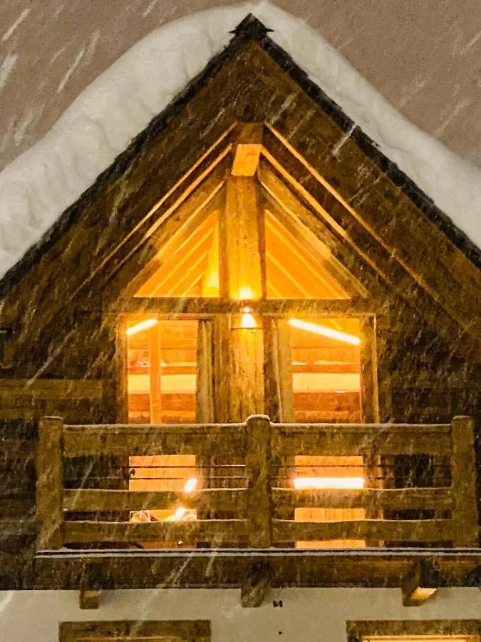 Le Chalet Luxury Apartment Livigno 0*,